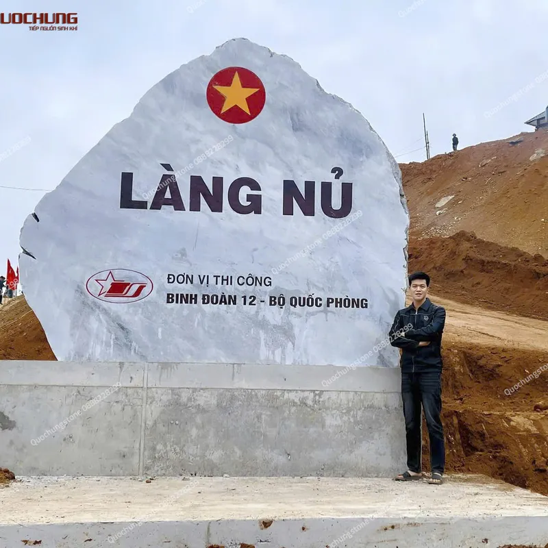 Cách Chọn Biển Hiệu Đá Tự Nhiên Phù Hợp Với Doanh Nghiệp