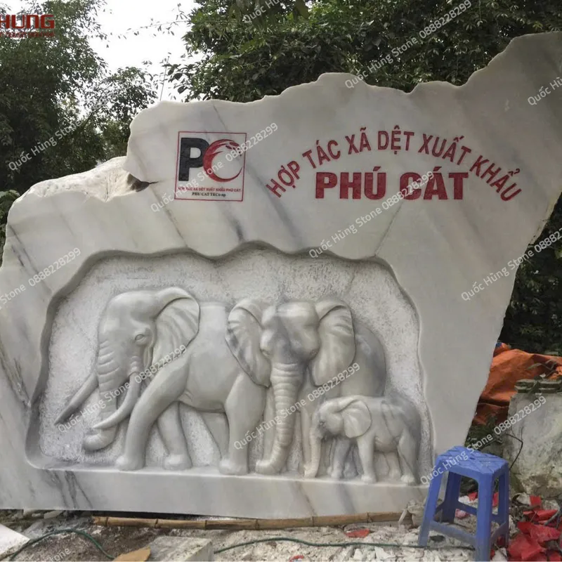 Biển Hiệu Doanh Nghiệp Bằng Đá Nguyên Khối – Tạo Dấu Ấn Đẳng Cấp Cho Thương Hiệu