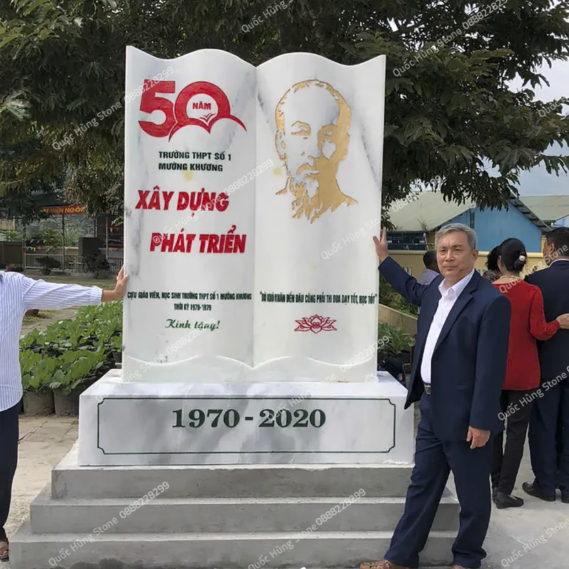 Cách Chọn Biển Hiệu Đá Tự Nhiên Phù Hợp Với Doanh Nghiệp