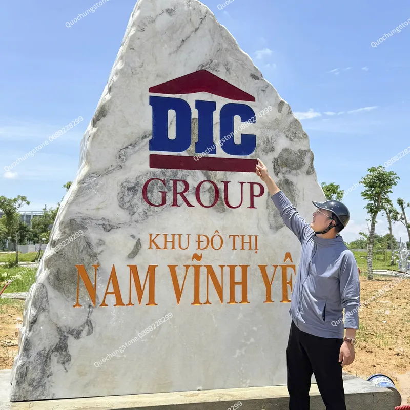 Công Trình Biển Hiệu Đá Tập Đoàn DIC