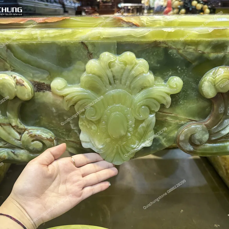 Bộ Bàn Ghế Huyết Ngọc Onyx Xanh – Tác Phẩm Phong Thủy Sang Trọng Thu Hút Tài Lộc