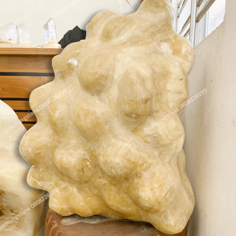 Núi Đá Canxit Vàng Tự Nhiên 130kg