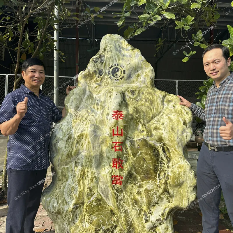 Biển Hiệu Đá Tự Nhiên - Giải Pháp Tối Ưu Cho Thiết Kế Thương Hiệu Doanh Nghiệp