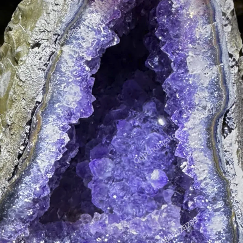 Hốc Đá Thạch Anh Tím 1.89g – Hốc Đá Thạch Anh Tím Có Giá Bao Nhiêu? 