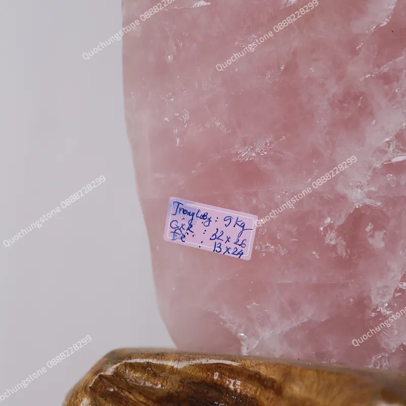 Núi Đá Thạch Anh Hồng 9kg – Hòa Hợp Cảm Xúc Gia Đình, Gắn Kết Yêu Thương Từ Trái Tim