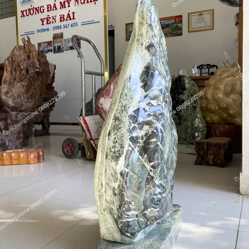 Núi Đá Serpentine Xanh 100kg