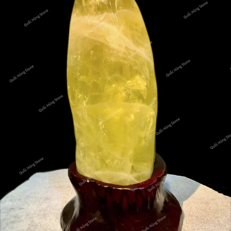 Núi Cảnh Đá Thạch Anh Vàng- 5,9kg