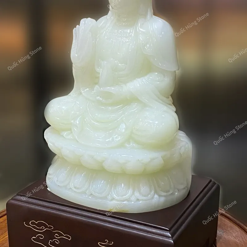 Tác Phẩm Quan Âm Ngọc Onyx 26x16cm