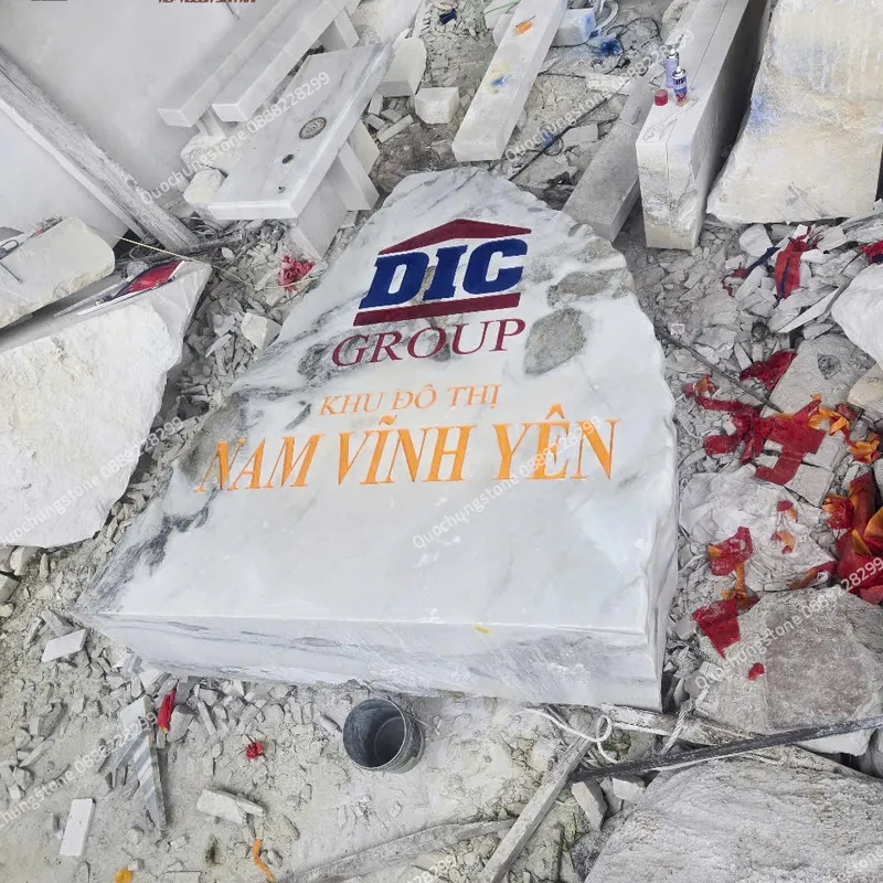 Công Trình Biển Hiệu Đá Tập Đoàn DIC