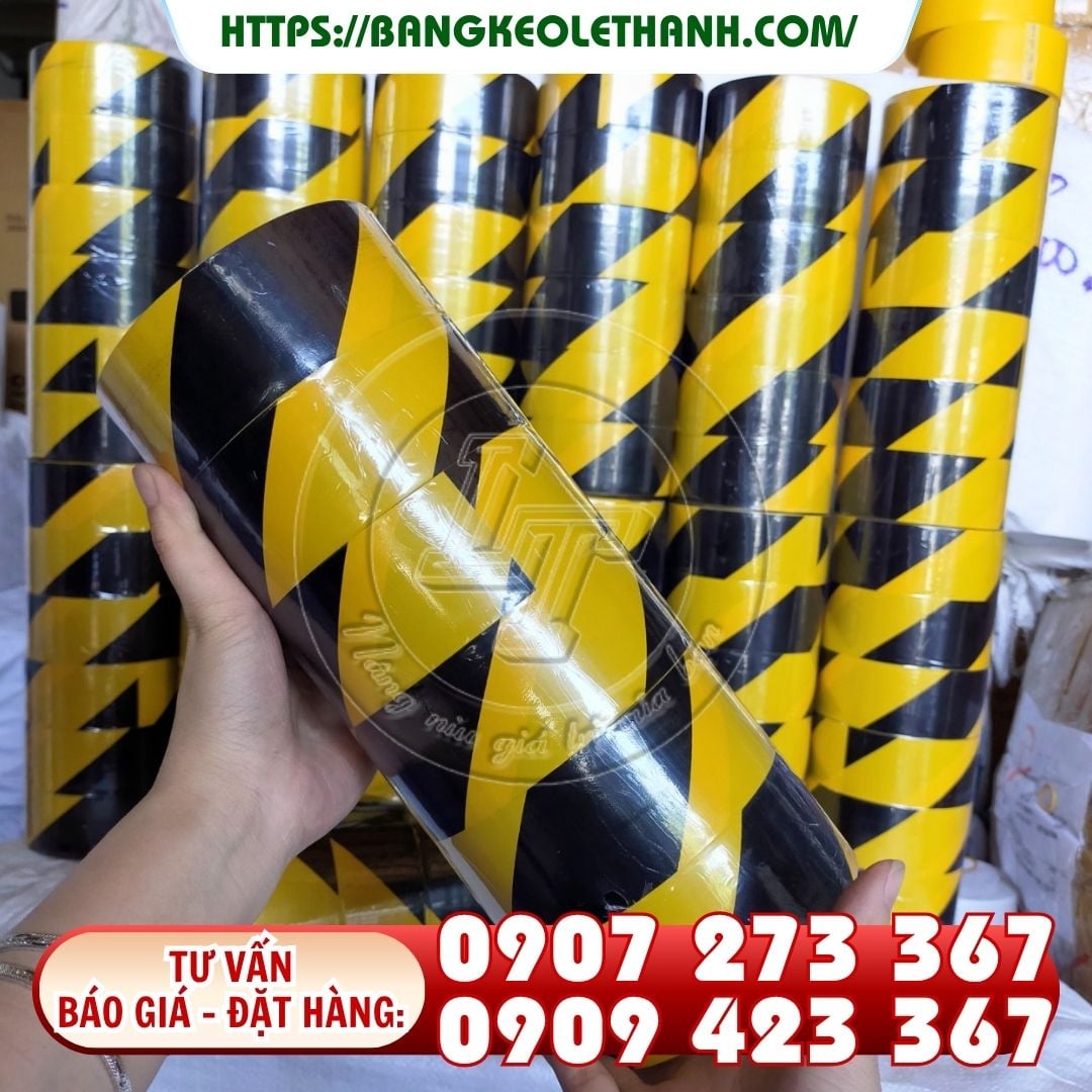 Băng keo dán nền soc vàng đen cây 6 cuộn