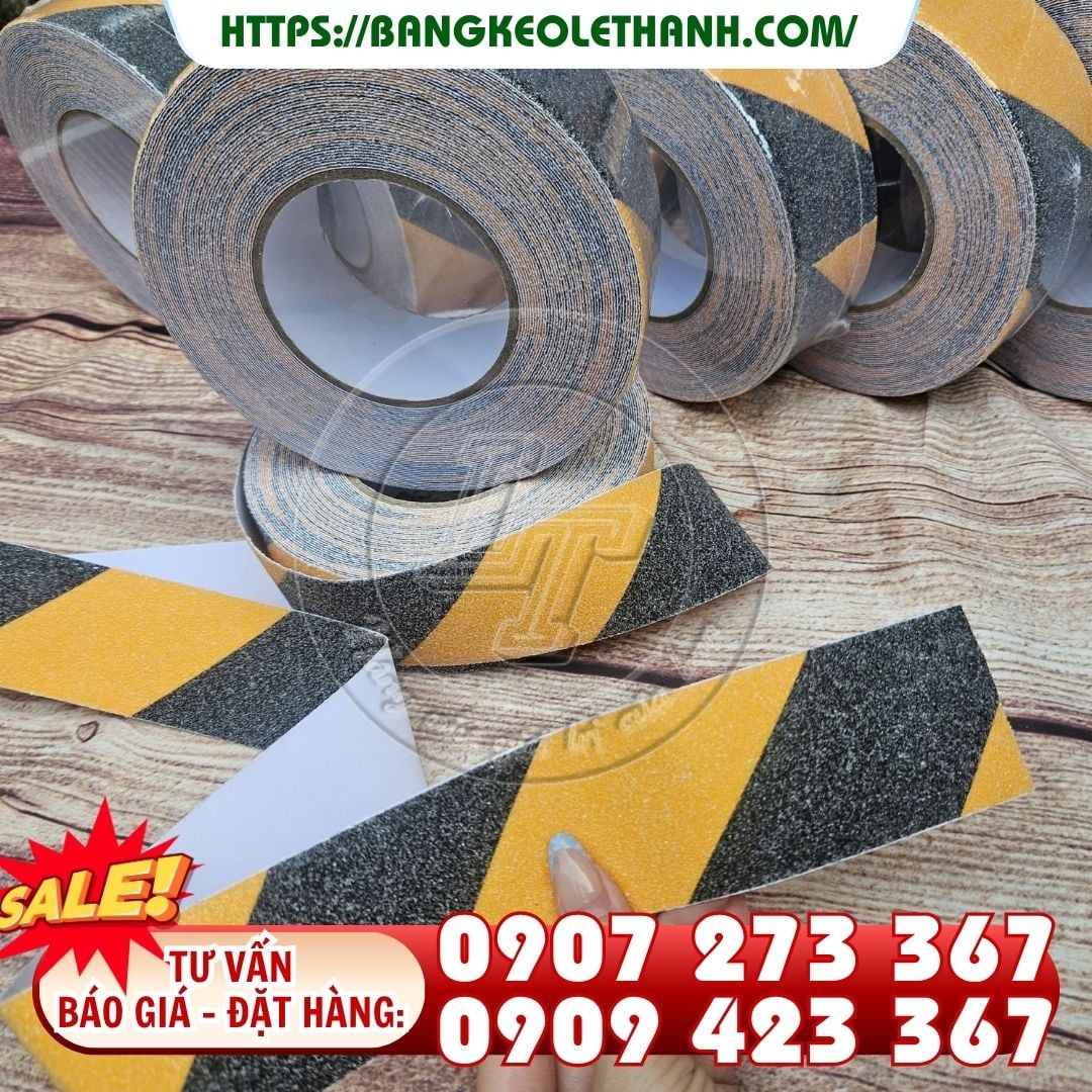 Băng keo chống trượt sọc vàng đen