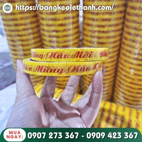 Băng keo chúc mừng năm mới nền vàng