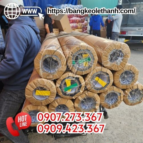 Giao màng bảo vệ bề mặt in chữ, in logo cho khách