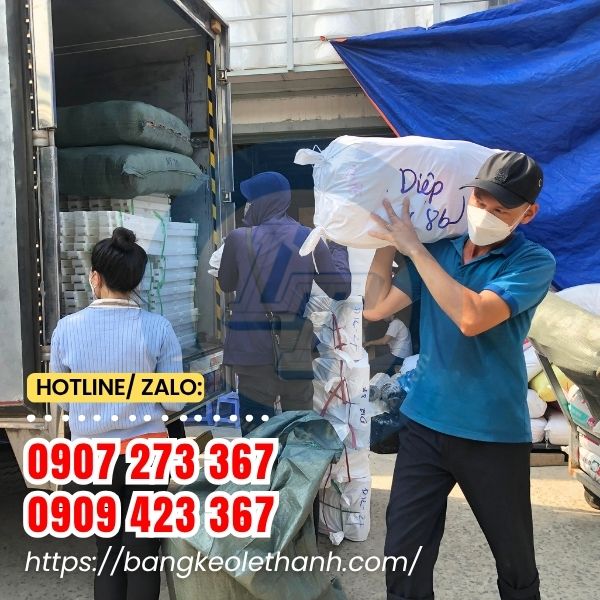 Lên băng keo in logo cho khách sỉ