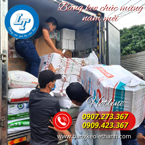 Giao băng dính chúc mừng năm mới cho khách sỉ