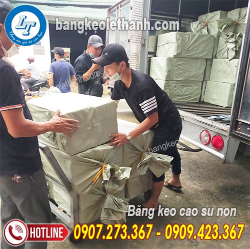 Giao hàng băng keo cao su non