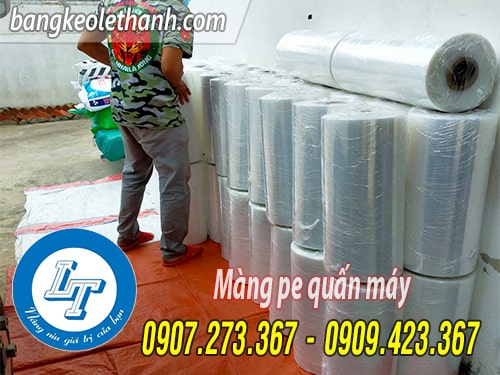 Giao hàng màng pe quấn máy