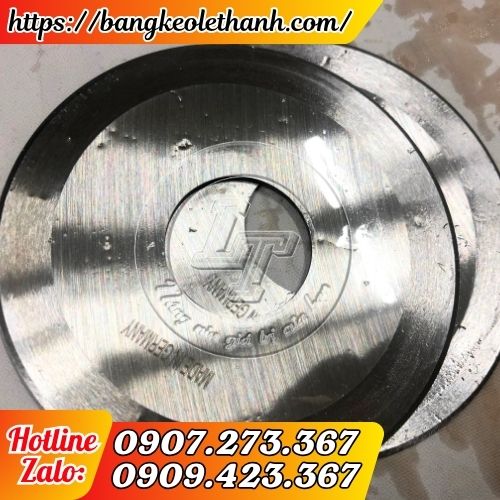 Lưỡi dao tròn làm bằng thép gió cứng cáp