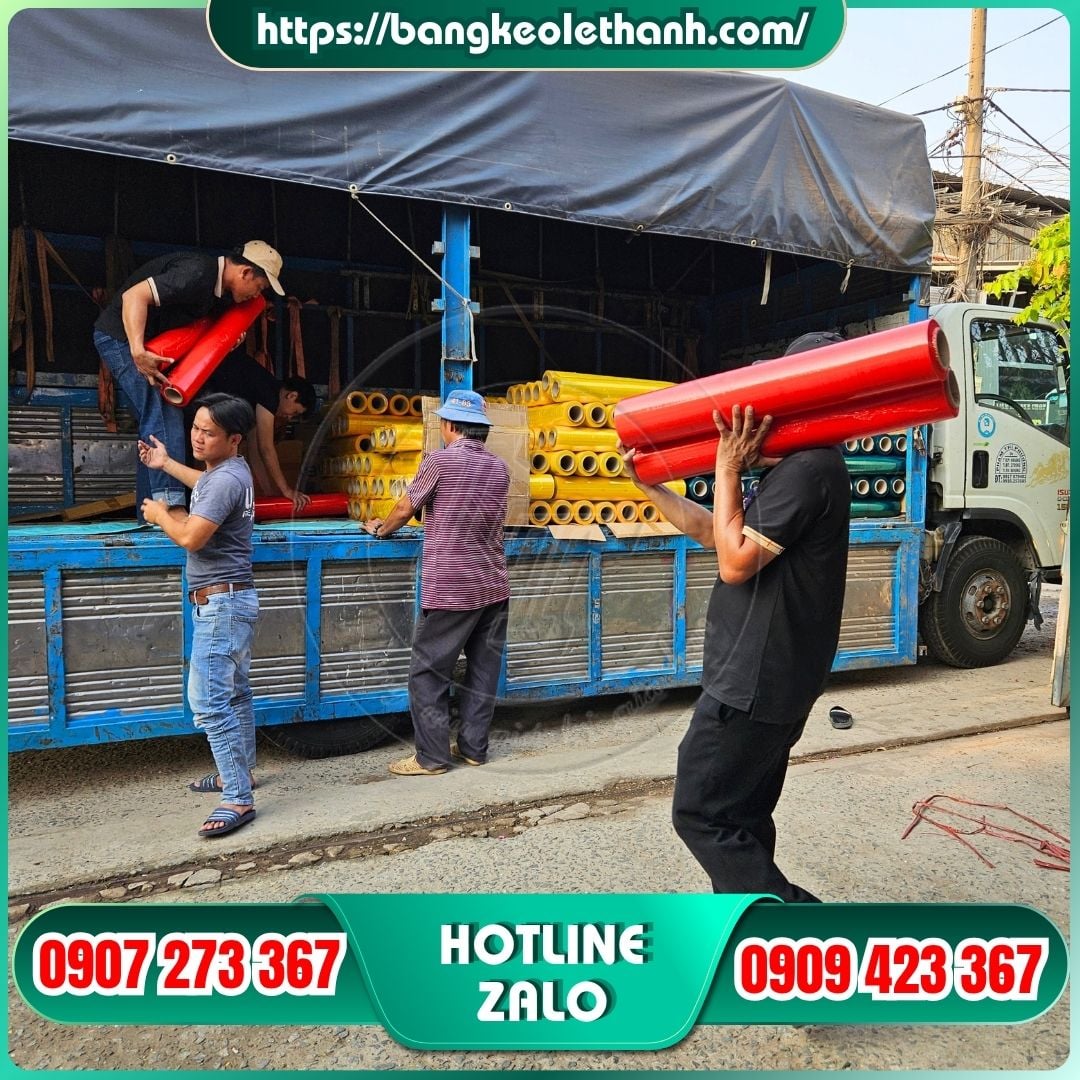 Lên màng pe quấn hàng cho khách sỉ tphcm