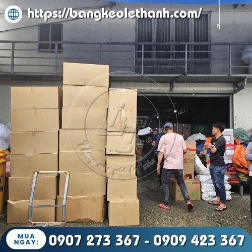 Kho hàng súng bắn keo nến của Lê Thanh