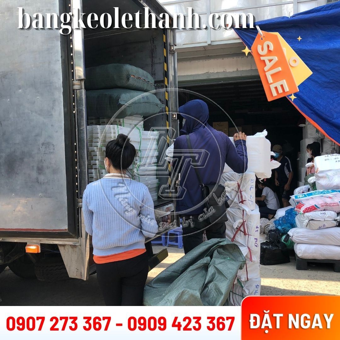 Lên hàng băng keo 2 mặt dầu vàng cho khách sỉ