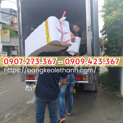 Giao băng dính nano magic cho khách