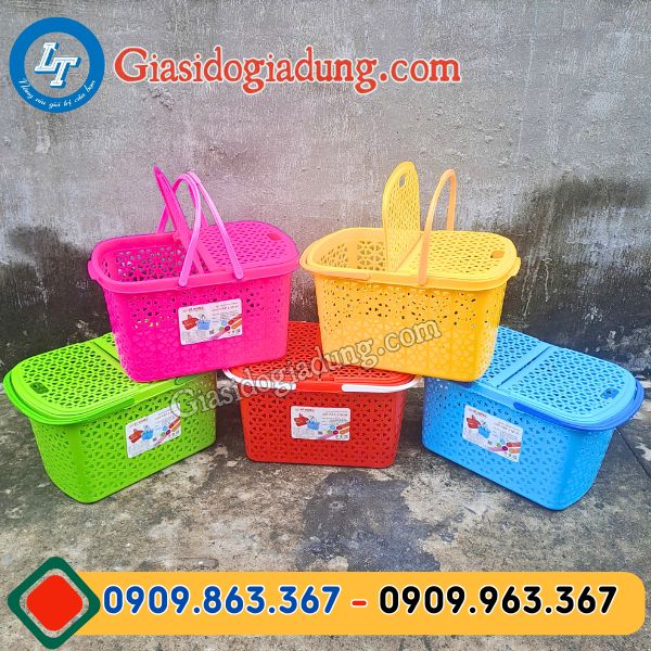 bán buôn giỏ nhựa 2 quai có nắp đi sinh giá sỉ rẻ tận gốc