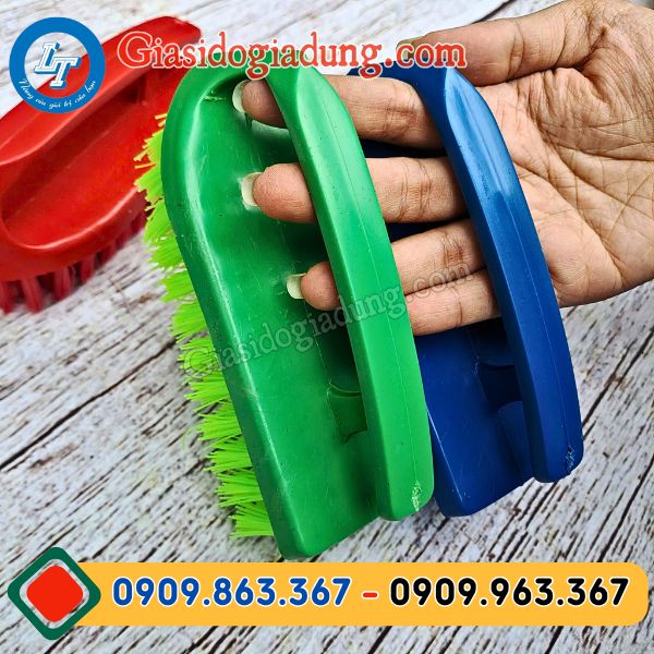 bàn chải có tay cầm chà sàn sạch sẽ tiện dụng giá sỉ tại kho hcm