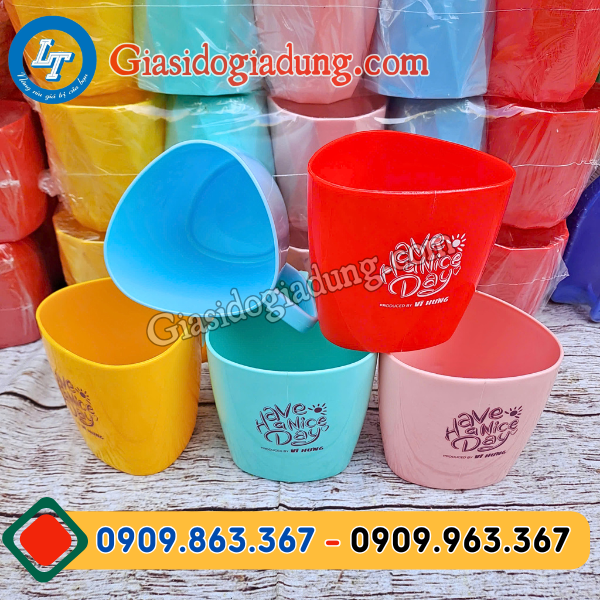 bán giá sỉ rẻ ly cốc nhựa an toàn mẫu đẹp cho bé