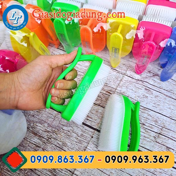 bán sỉ bàn chải có tay cầm đủ màu giá rẻ nhất tphcm