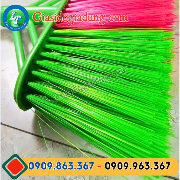 báo giá sỉ rẻ chổi nhựa quét nước cán inox chắc chắn tiện dụng