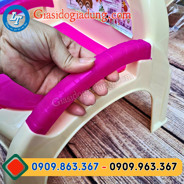 chi tiết ghế bô cho bé đi vệ sinh