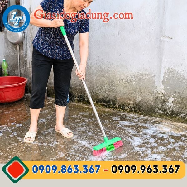 chổi chà àn inox cán dài tiện dụng giá sỉ tận xưởng