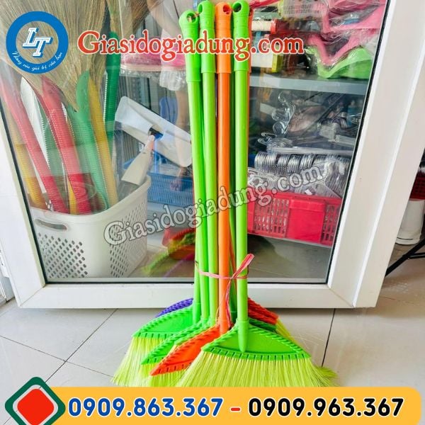 chổi quét nhà cán nhựa giá sỉ đủ màu