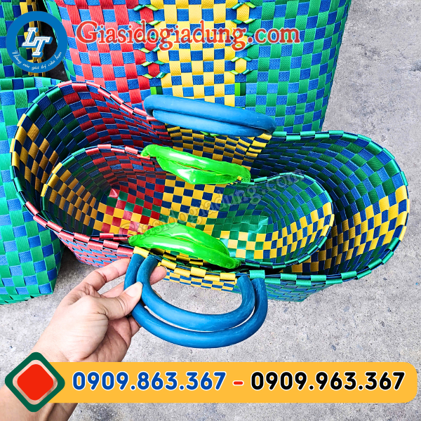 địa chỉ sỉ giỏ nhựa đan tay giá ưu đãi