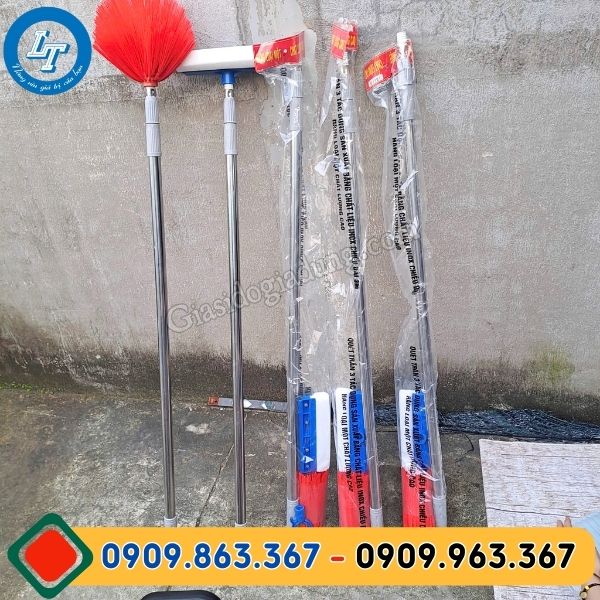 điểm mua sỉ số lượng lớn cây quét trần nhà mạng nhện giá ưu đãi tại kho