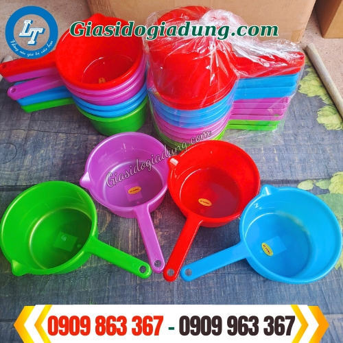 gáo nhựa múc nước có mỏ giá sỉ rẻ tphcm