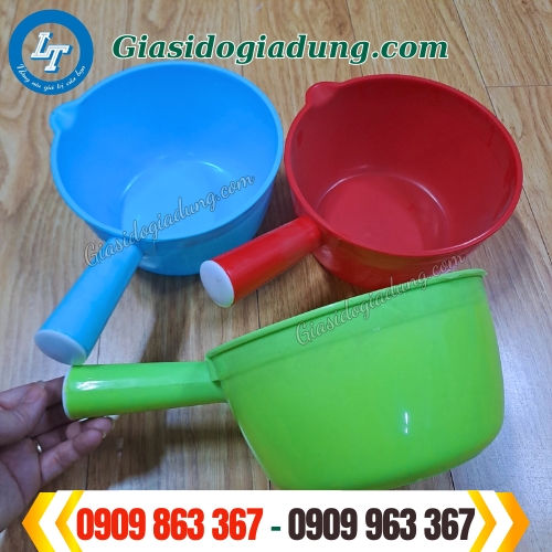 gáo nhựa múc nước đủ chủng loại giá sỉ tận gốc