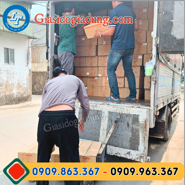 giao 50 thùng bình nước đi học cho bé 500ml đủ màu giá sỉ tốt