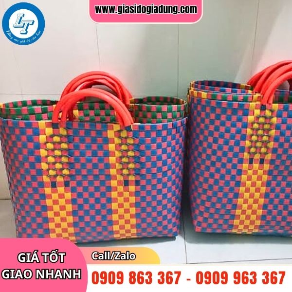 giỏ nhựa đan nhiều màu đẹp giá rẻ tận gốc