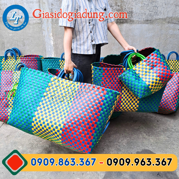 giỏ nhựa đan tay đủ màu đủ size giá sỉ cực rẻ