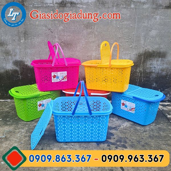 giỏ nhựa đựng đồ đi sinh có nắp giá sỉ giao nhanh toan quốc