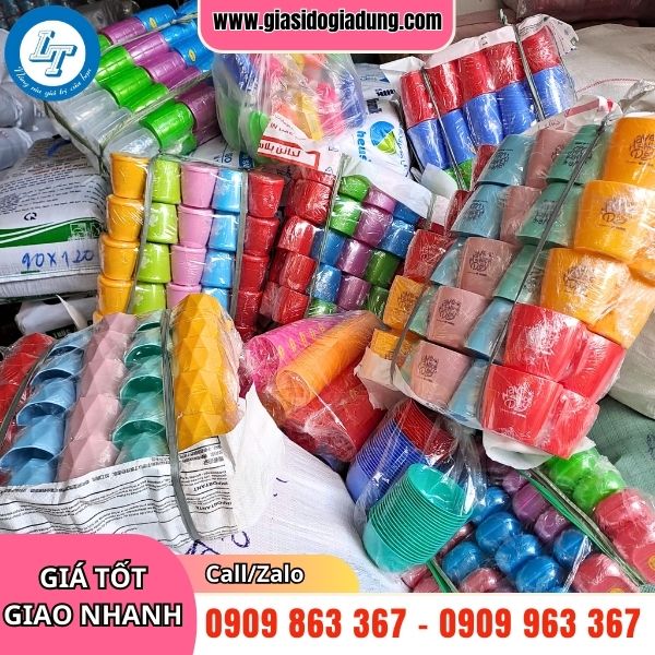 kho sỉ ly cốc nhựa hàng đẹp giá cực rẻ