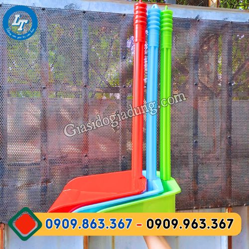 ky hốt rác cán dài đủ màu hàng đẹp giá sỉ rẻ tận gốc