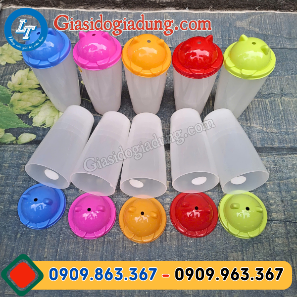 ly cốc nhựa nắp gấu cho bé dễ thương giá sỉ