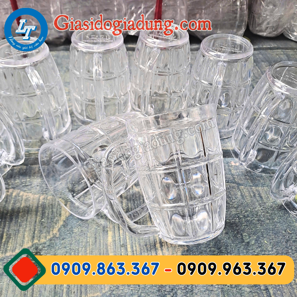 ly nhựa trong suốt có quai giá sỉ miền nam