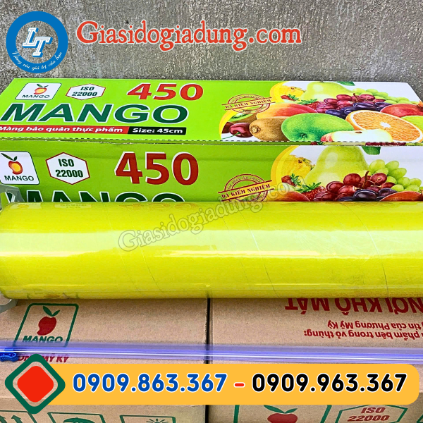 màng bọc thực phẩm cuộn có hộp và dao cắt