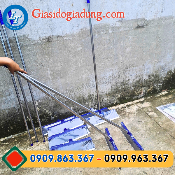 mua sỉ cây gạt cào đầy nước cao su cán dài inõ giá cạnh tranh