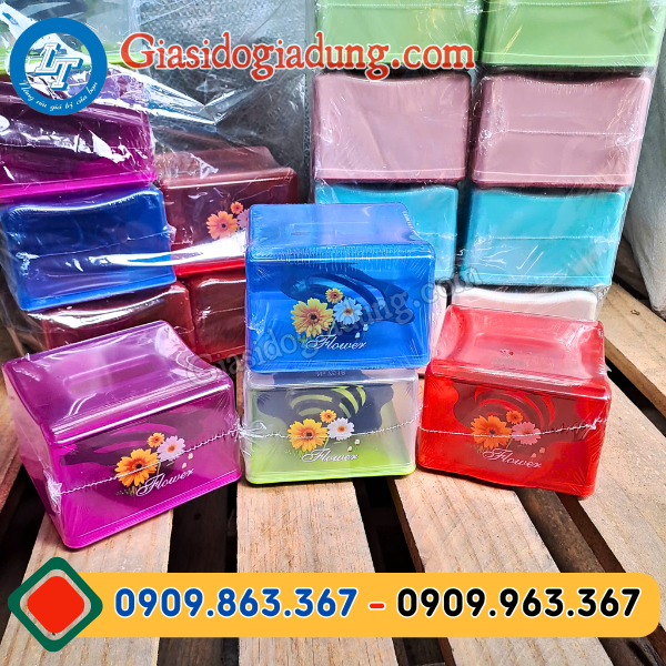mua sỉ hộp đựng khăn giấy vuông lò xo giá mềm