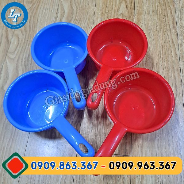 nguồn sỉ gáo nhựa múc nước cán dài giá rẻ nhất thị trường